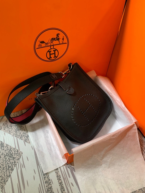 エルメス バッグ 激安背面デザイン